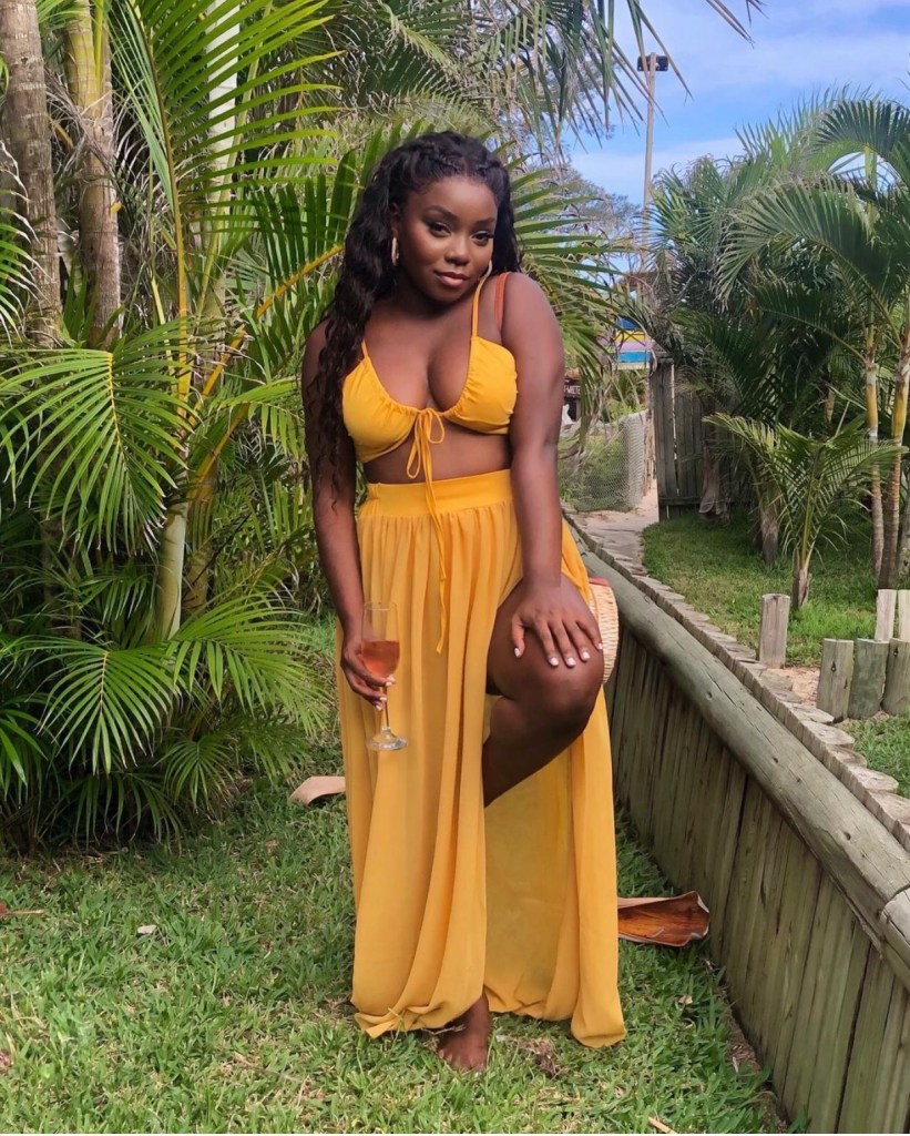 Influenciadora Isis Brumo