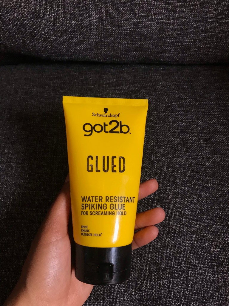 Cola em gel Got2b, a melhor cola para colar laces