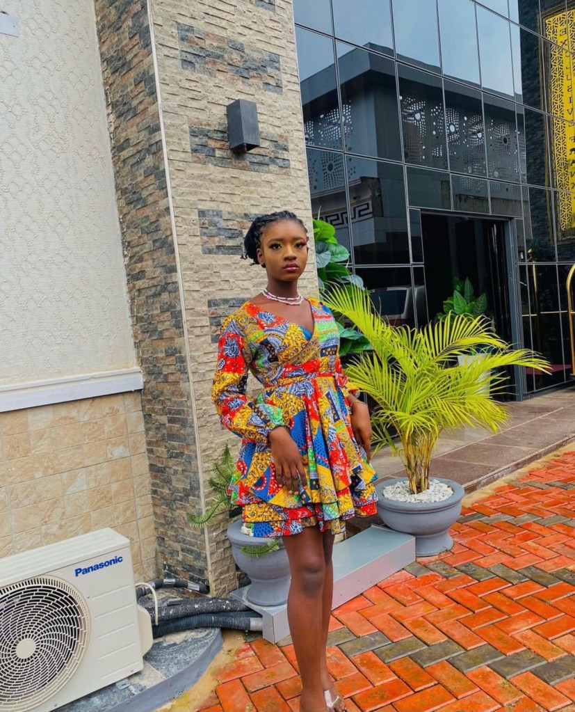 Vestido de capulana divertido