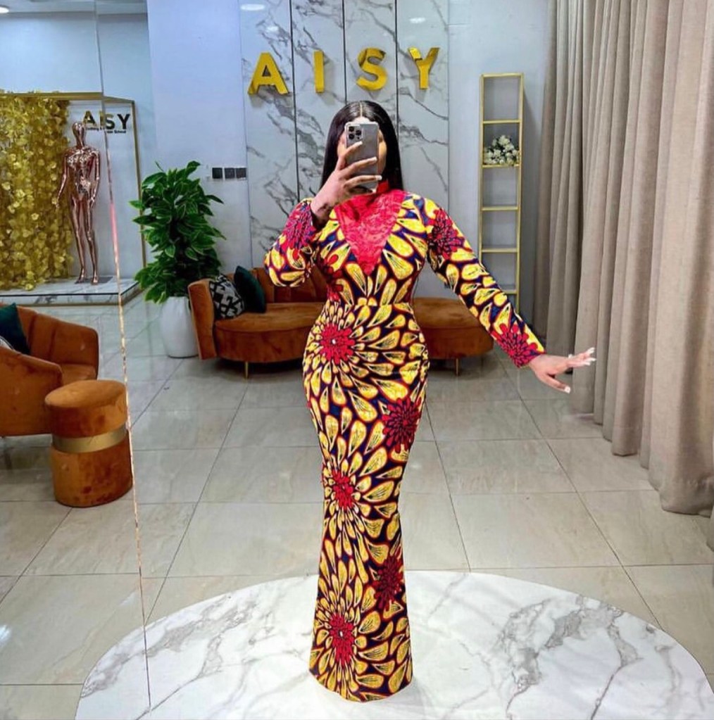 Vestido de capulana para festa ou casamento