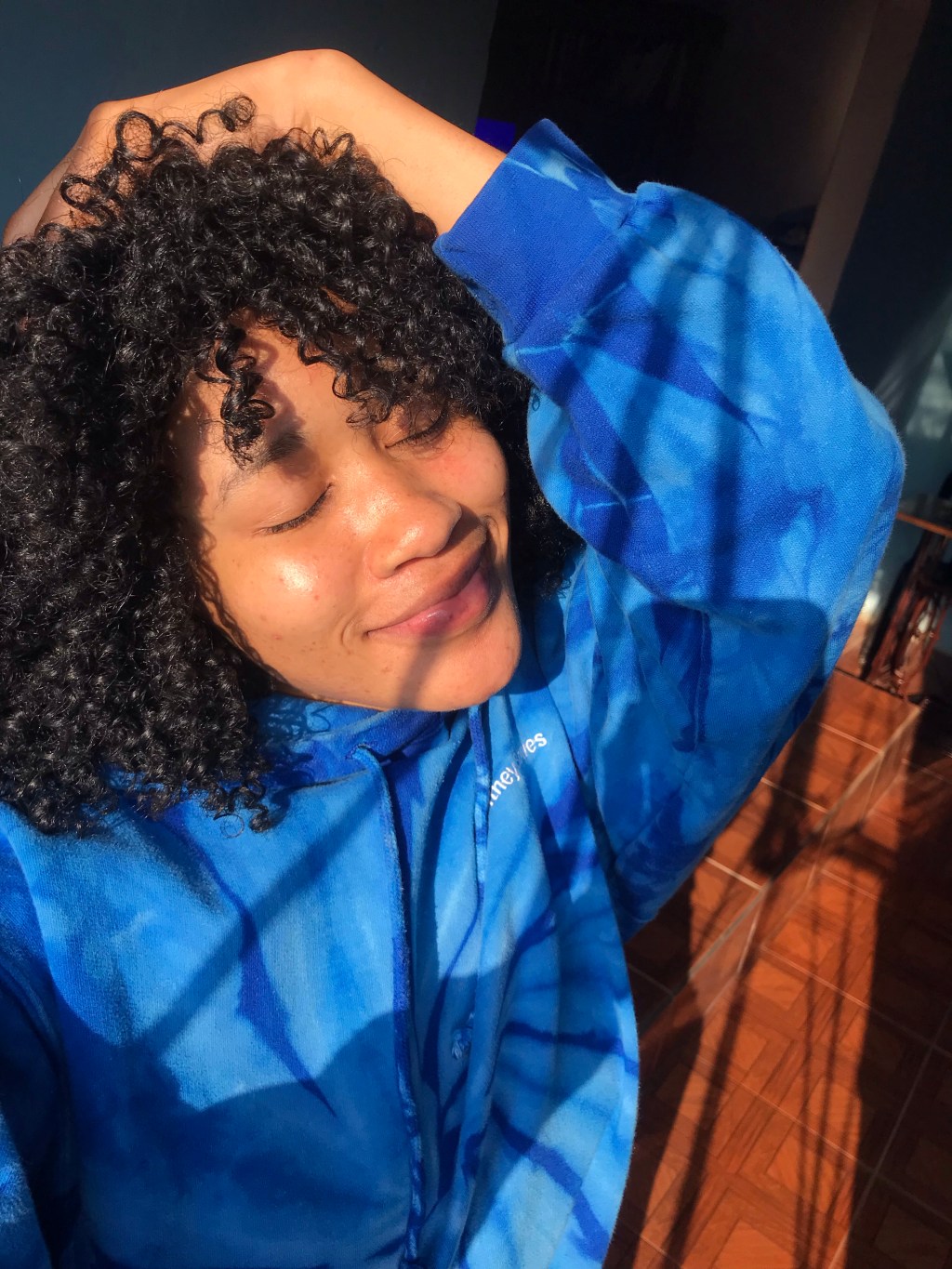 Maquiagem: a dificuldade para encontrar base para a pele negra clara em Moçambique