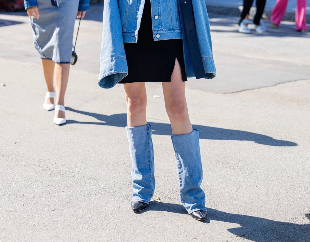 Botas jeans: uma das piores tendências de moda&nbsp;2022