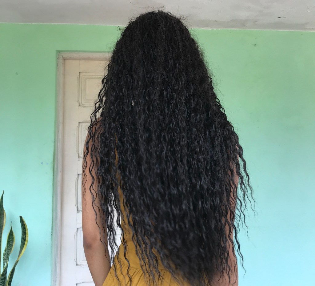 Peruca castanha e caheada