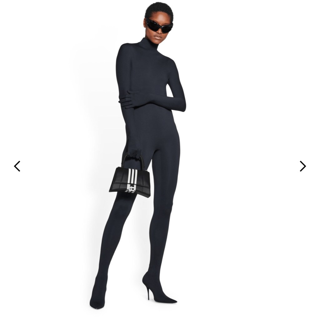 Bolsa pequena da Balenciaga e Adidas preta