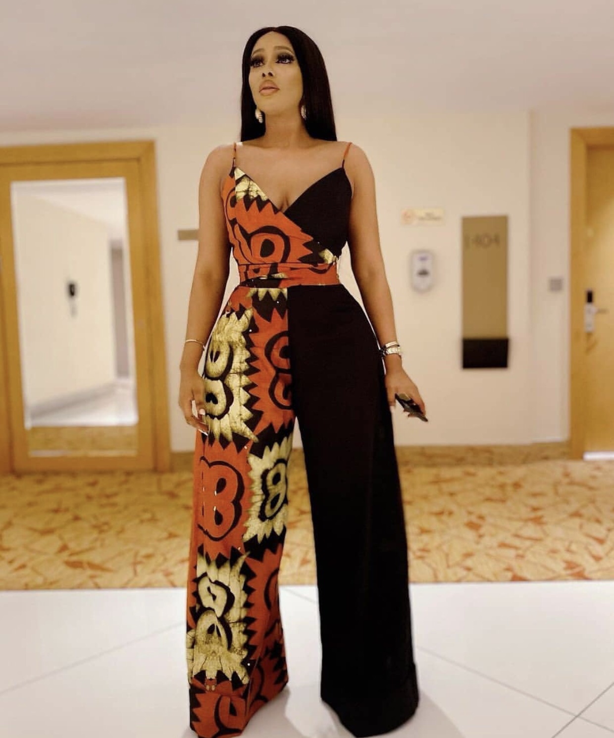 Macacão de capulana de alças