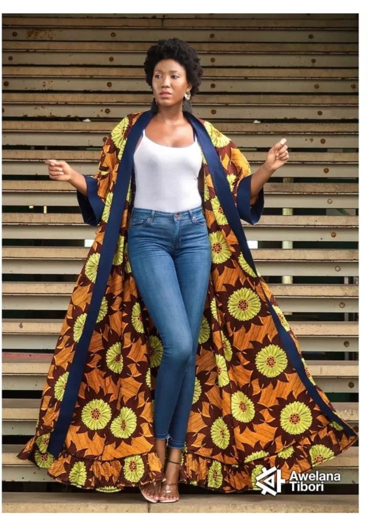 Capa ou kimono de capulana comprido