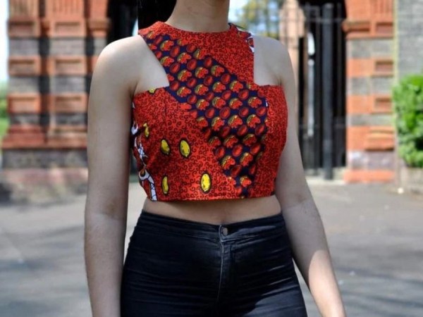 Modelos de blusas de capulana para jovens e&nbsp;senhoras